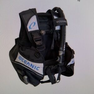 Oceanic BCD Explorer scuba diving vest for teens kids sml adults like an XXS NWT